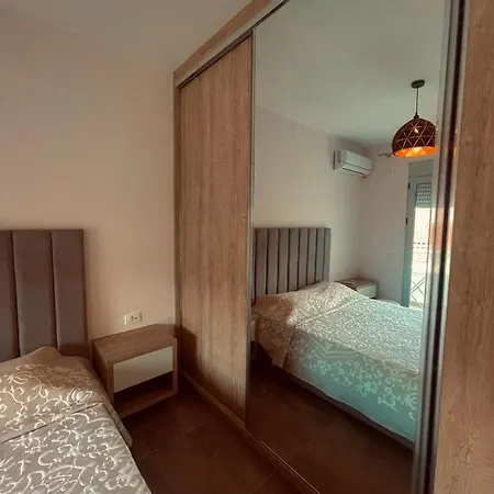 Clara * Sarande