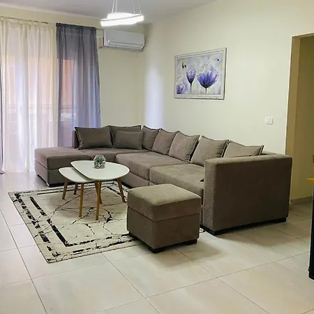 Clara Apartment