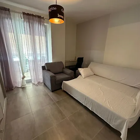 Clara 公寓 Sarandë